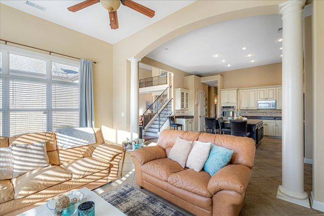 9655 GRAYS MEADOW DR, Cordova, TN 38018