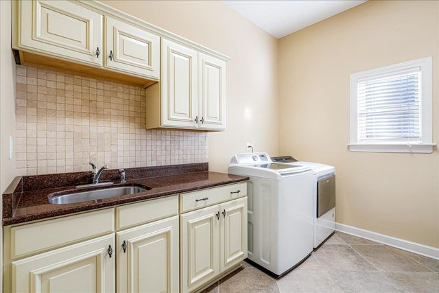 9655 GRAYS MEADOW DR, Cordova, TN 38018