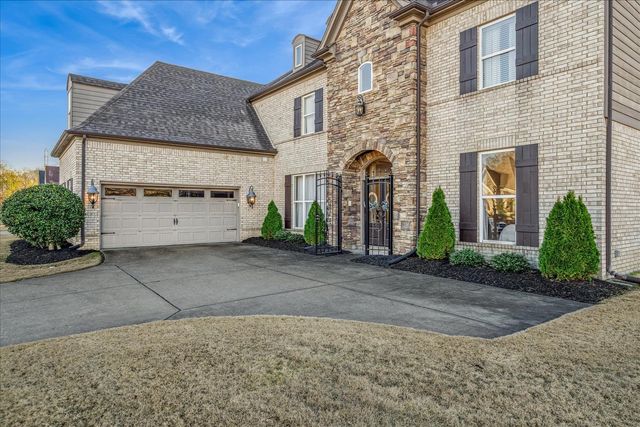 9655 GRAYS MEADOW DR, Cordova, TN 38018