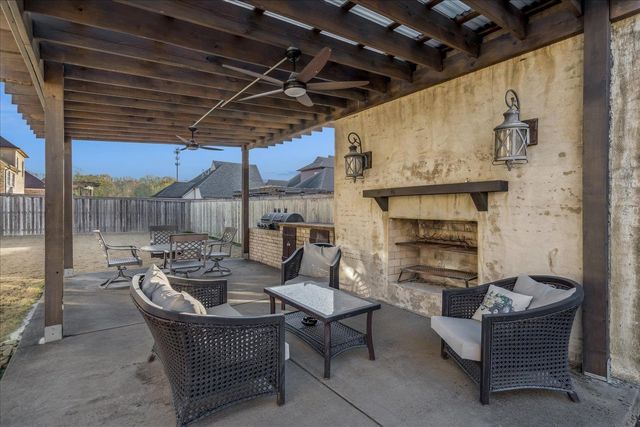 9655 GRAYS MEADOW DR, Cordova, TN 38018