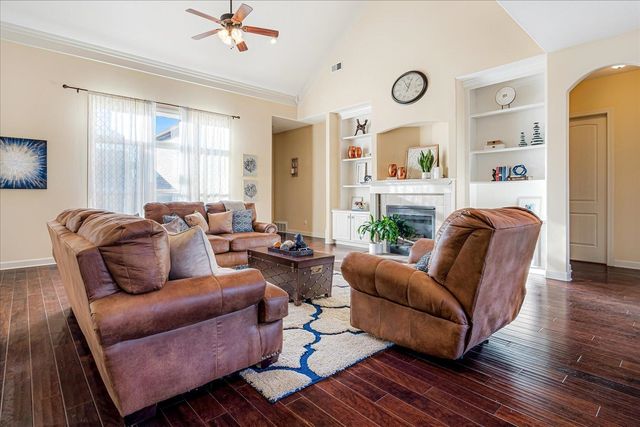 9655 GRAYS MEADOW DR, Cordova, TN 38018