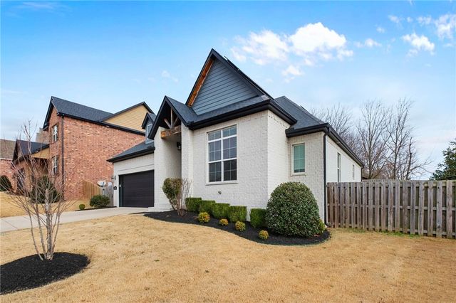 123 Angel Falls Lane, Springdale, AR 72762