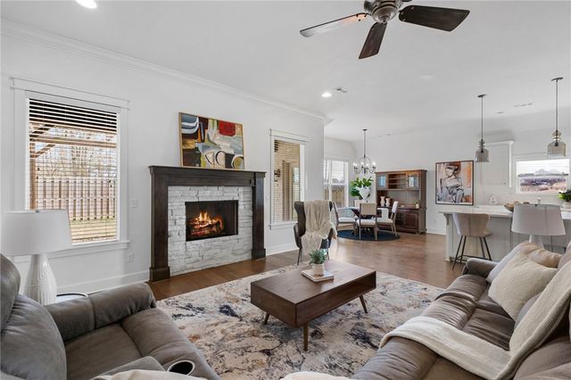 123 Angel Falls Lane, Springdale, AR 72762