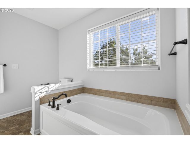 16514 Ne 12TH Ave, Ridgefield, WA 98642
