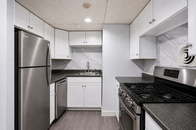 16 Kingswood 2, Abington, MA 02351