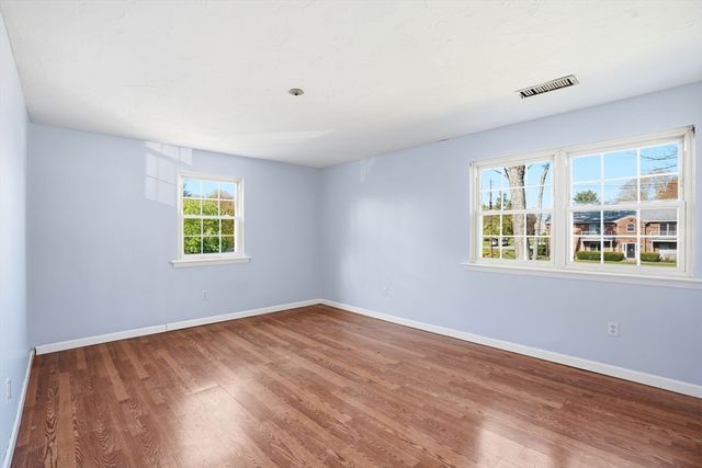 16 Kingswood 2, Abington, MA 02351