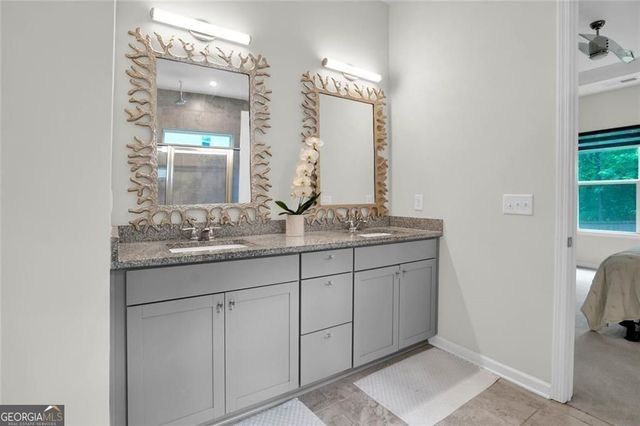 3855 Tamberly Way, Kennesaw, GA 30152
