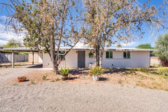 1718 S Avenida Regulo, Tucson, AZ 85710