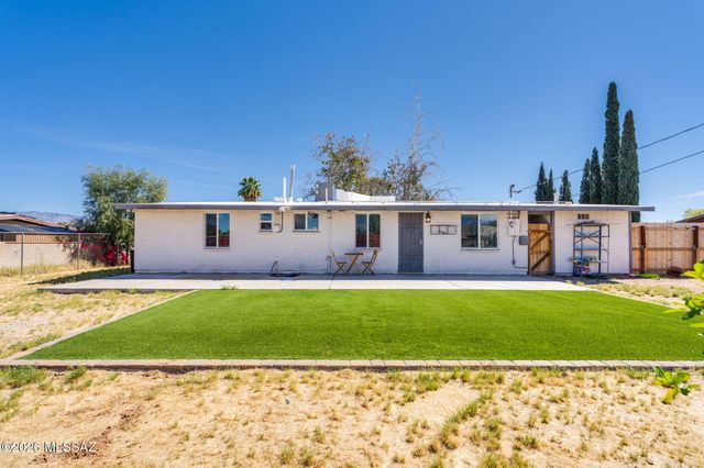 1718 S Avenida Regulo, Tucson, AZ 85710