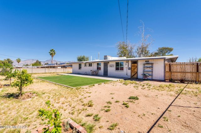 1718 S Avenida Regulo, Tucson, AZ 85710