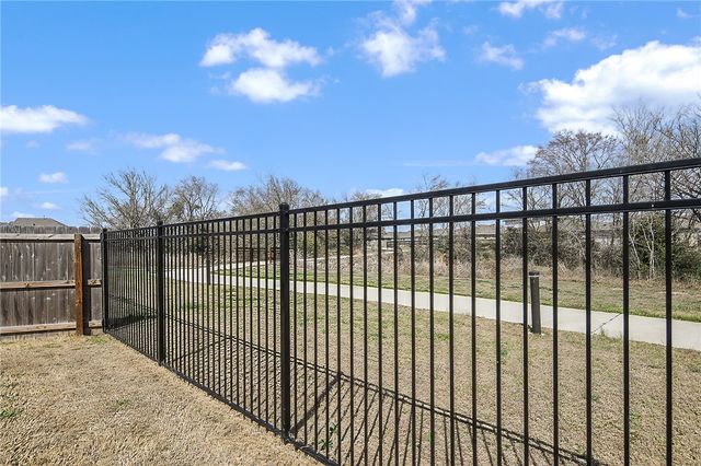 916 Toledo Bend Drive, College Station, TX 77845