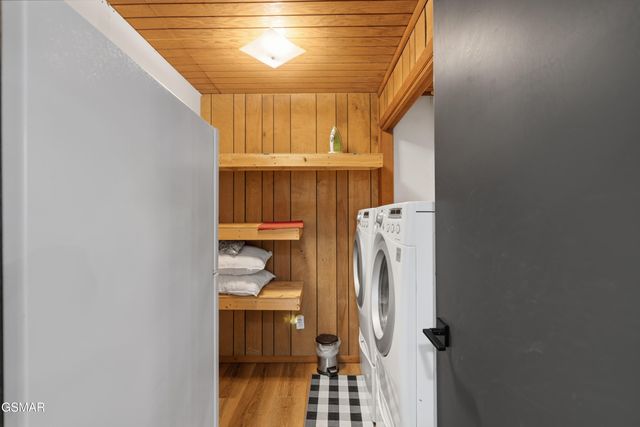 715 Upper Windsor Way, Gatlinburg, TN 37738