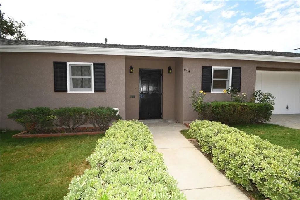 644 Atkins Drive, Glendale, CA 91206