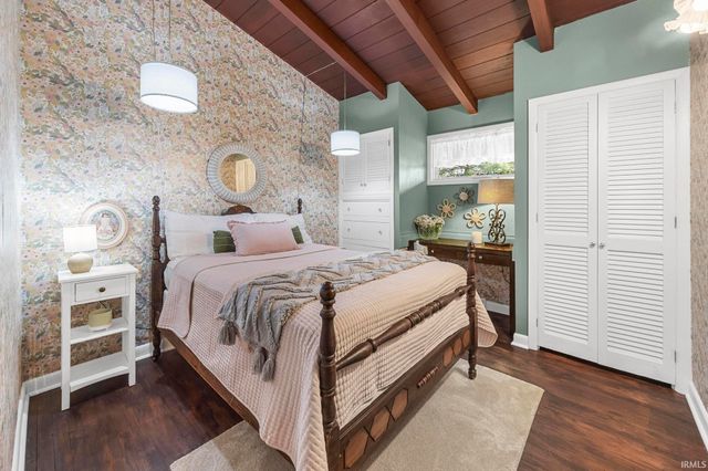 1304 N Chestnut Street, Huntingburg, IN 47542