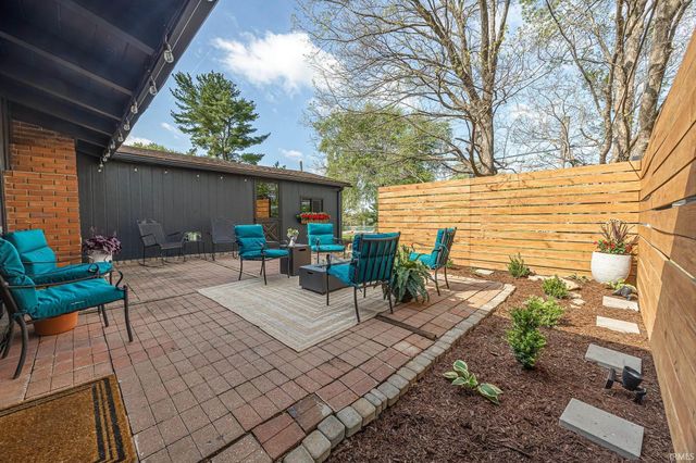 1304 N Chestnut Street, Huntingburg, IN 47542