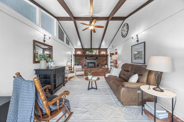 1304 N Chestnut Street, Huntingburg, IN 47542