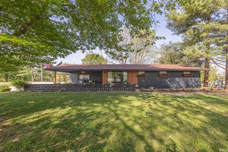 1304 N Chestnut Street, Huntingburg, IN 47542