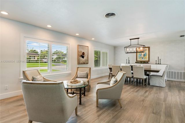 9511 SW 93rd St, Miami, FL 33176