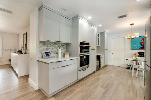 9511 SW 93rd St, Miami, FL 33176