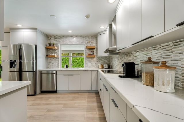 9511 SW 93rd St, Miami, FL 33176