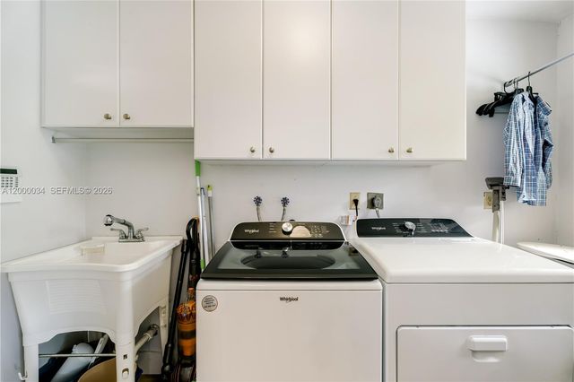 9511 SW 93rd St, Miami, FL 33176