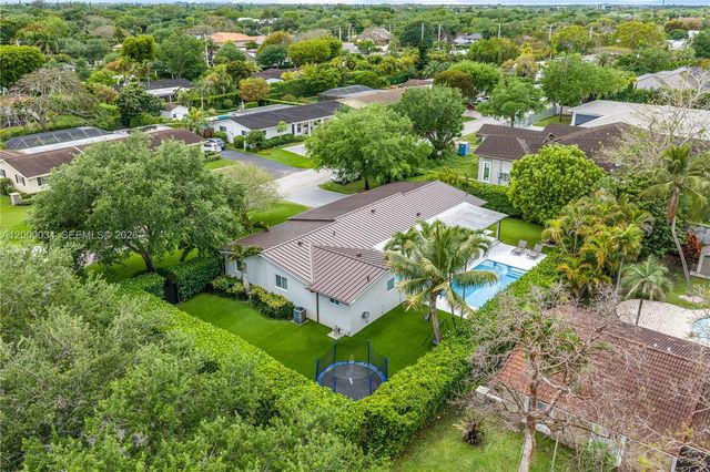 9511 SW 93rd St, Miami, FL 33176