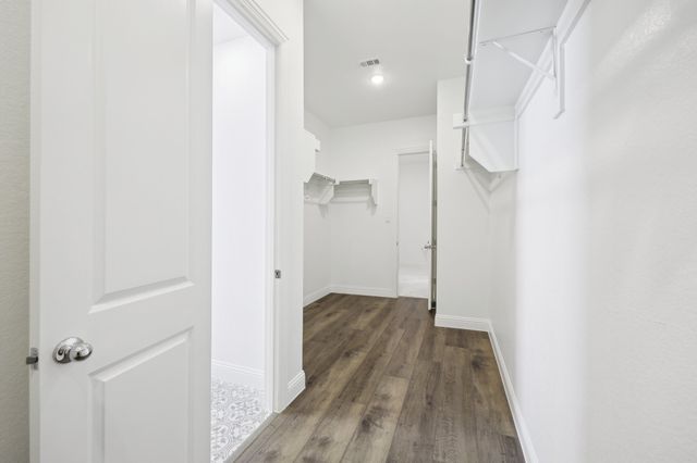 4101 Hawthorn Drive, Aubrey, TX 76227