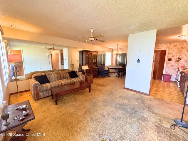 2868 Kensington Drive, Melbourne, FL 32935