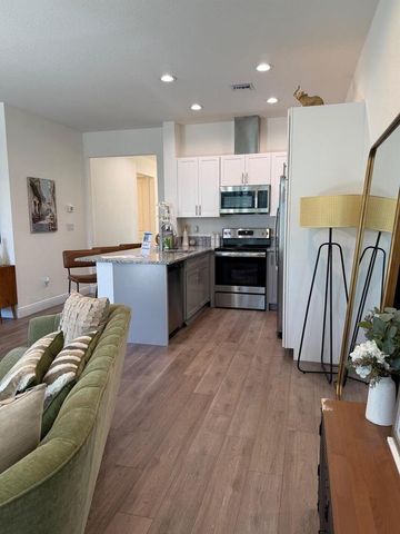 341 Oak Alley, Delray Beach, FL 33444