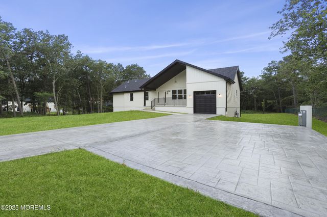 1405 Ridge Avenue, Jackson, NJ 08527