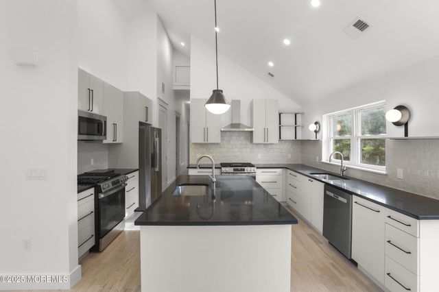 1405 Ridge Avenue, Jackson, NJ 08527