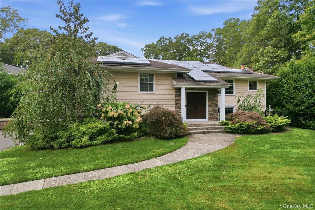 20 Beaumont Drive, Melville, NY 11747 — exterior