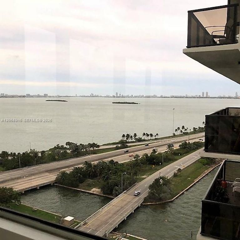 600 NE 36th Street T1, Miami, FL 33137