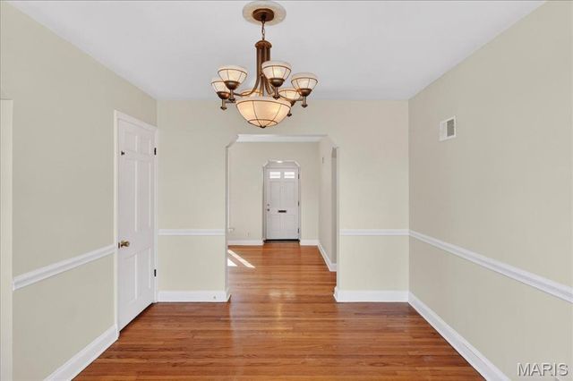 739 Glenvista Place, Glendale, MO 63122