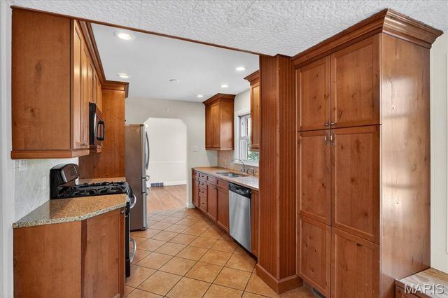 739 Glenvista Place, Glendale, MO 63122