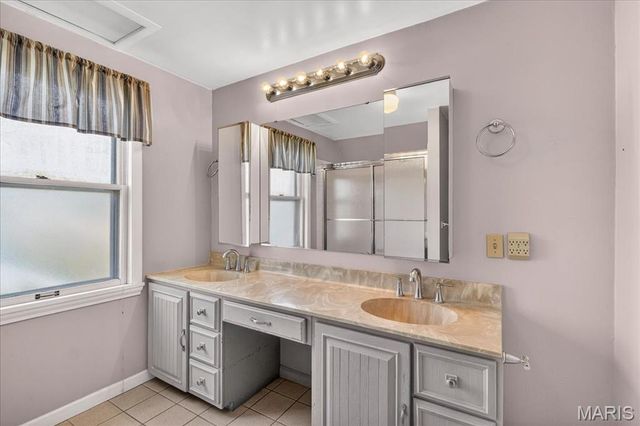 739 Glenvista Place, Glendale, MO 63122