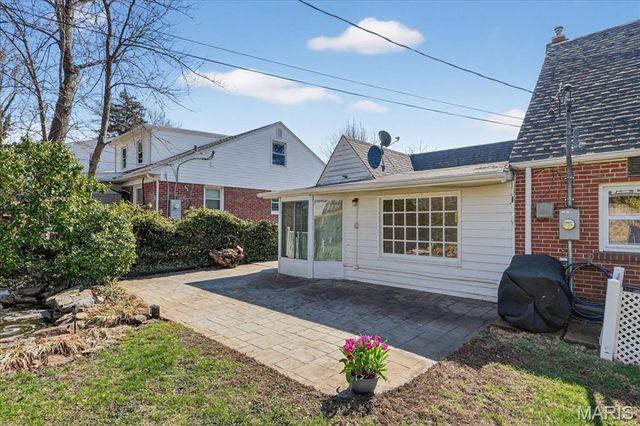 739 Glenvista Place, Glendale, MO 63122