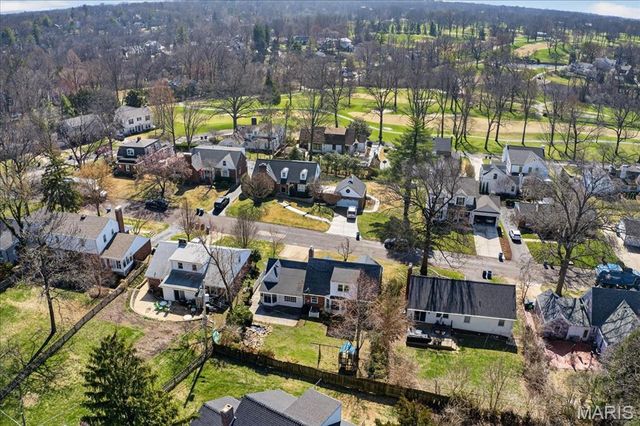 739 Glenvista Place, Glendale, MO 63122