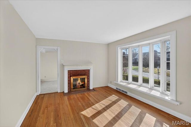 739 Glenvista Place, Glendale, MO 63122