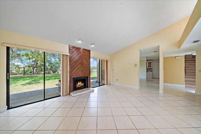 603 SPECK COURT, Tampa, FL 33613