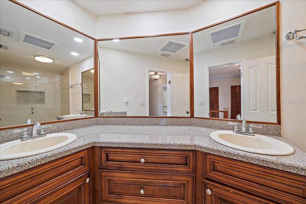 Image 31 of property listing at 603 SPECK COURT, Tampa, FL 33613