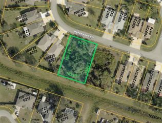 HEDGEWOOD CIRCLE, North Port, FL 34288