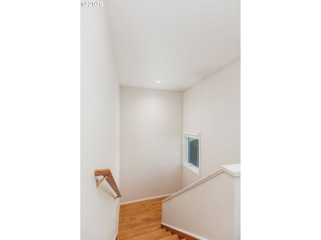 420 Sw COAST Ave, Depoe Bay, OR 97341