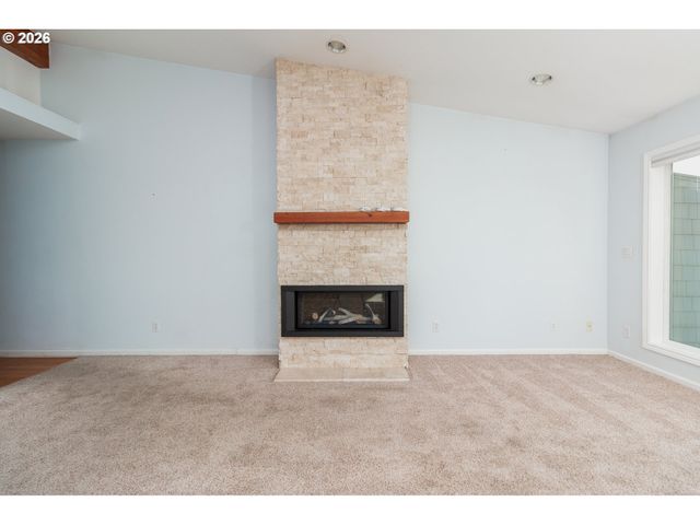 420 Sw COAST Ave, Depoe Bay, OR 97341