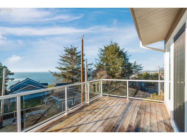 420 Sw COAST Ave, Depoe Bay, OR 97341
