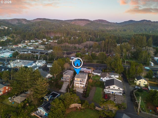 420 Sw COAST Ave, Depoe Bay, OR 97341
