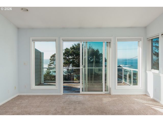 420 Sw COAST Ave, Depoe Bay, OR 97341