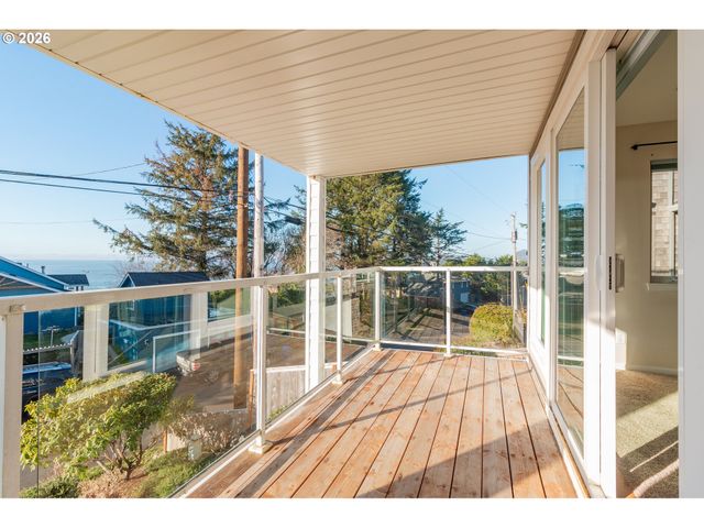 420 Sw COAST Ave, Depoe Bay, OR 97341