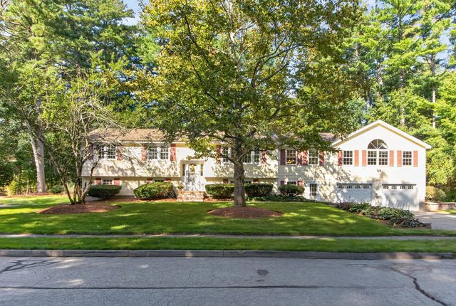 41 Buckingham Drive, Billerica, MA 01821