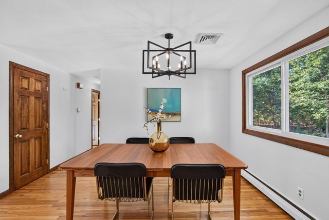 41 Buckingham Drive, Billerica, MA 01821